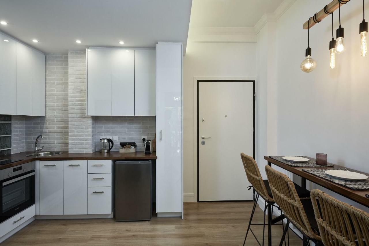 Trendy Living In Koukaki Athens Exterior photo